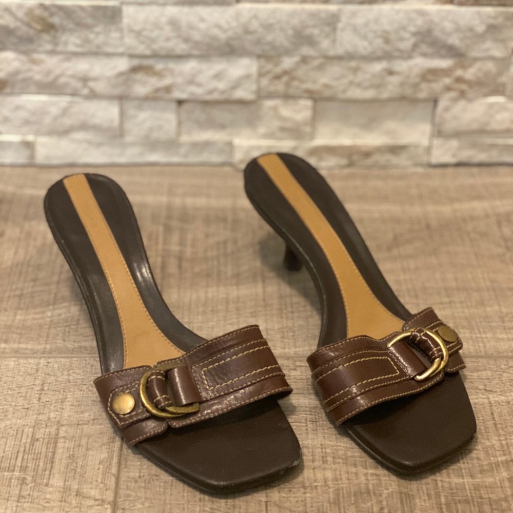 NINE WEST LOW HEEL FLAT - Size 8.5